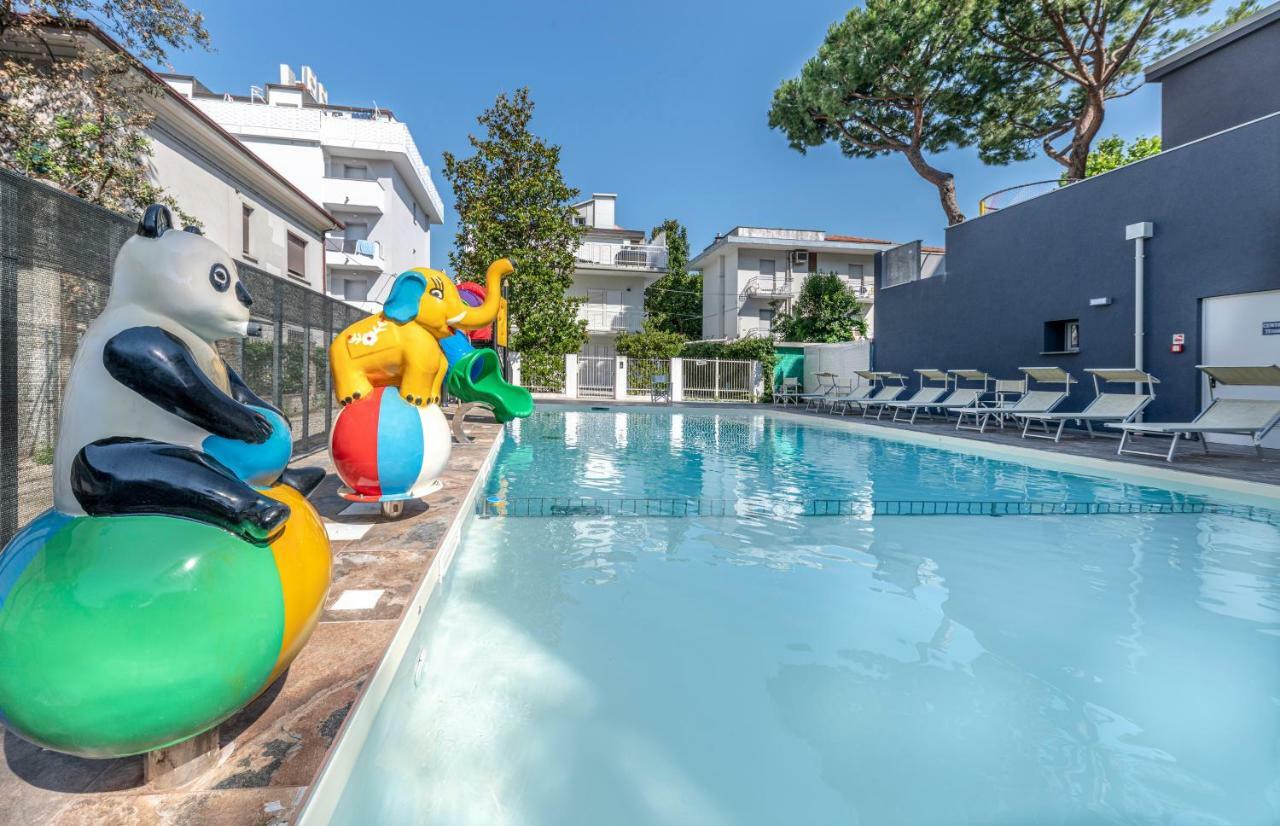 Residence Filmare Riccione Eksteriør bilde