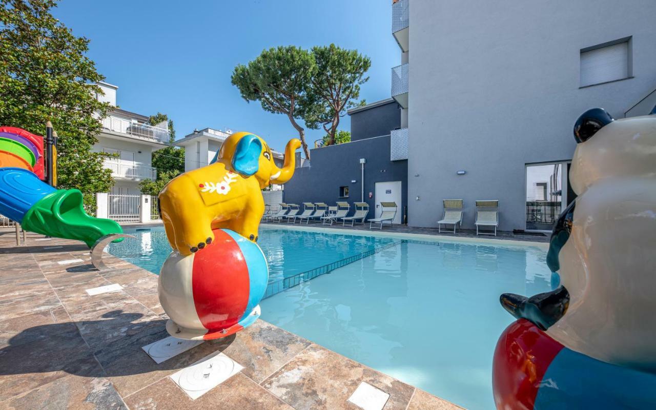 Residence Filmare Riccione Eksteriør bilde