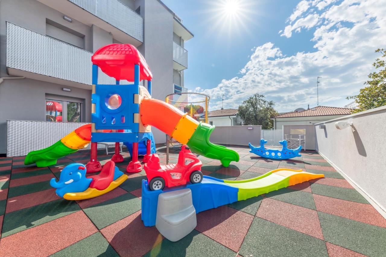 Residence Filmare Riccione Eksteriør bilde